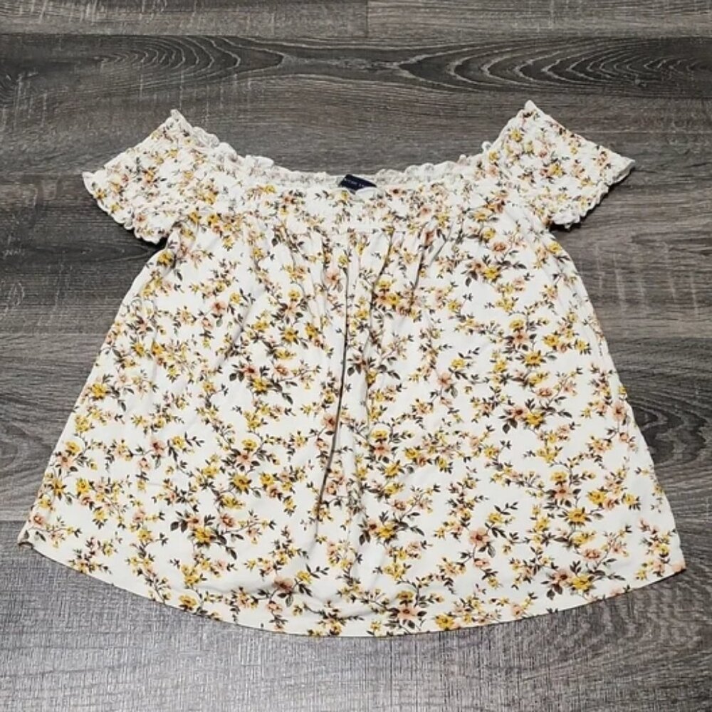 🌷 American Eagle floral off the shoulder Top 🌷
